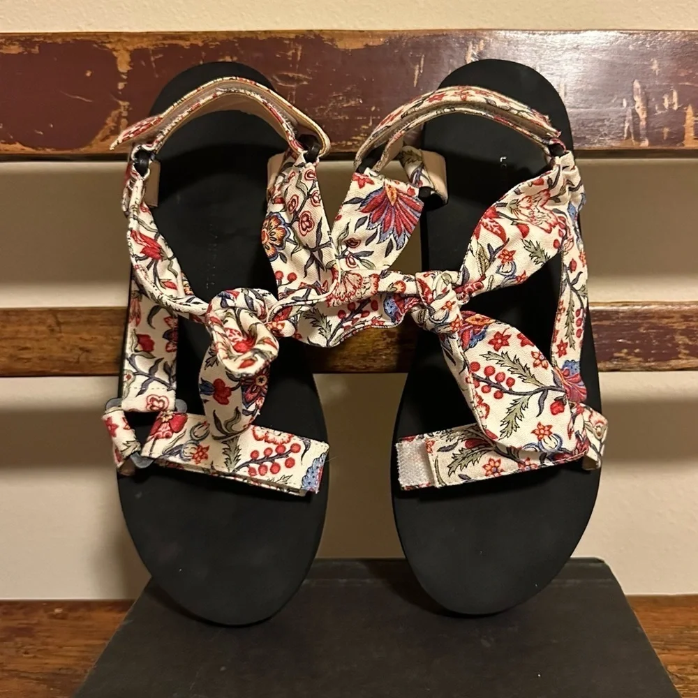 Loeffler Randall loeffler randall